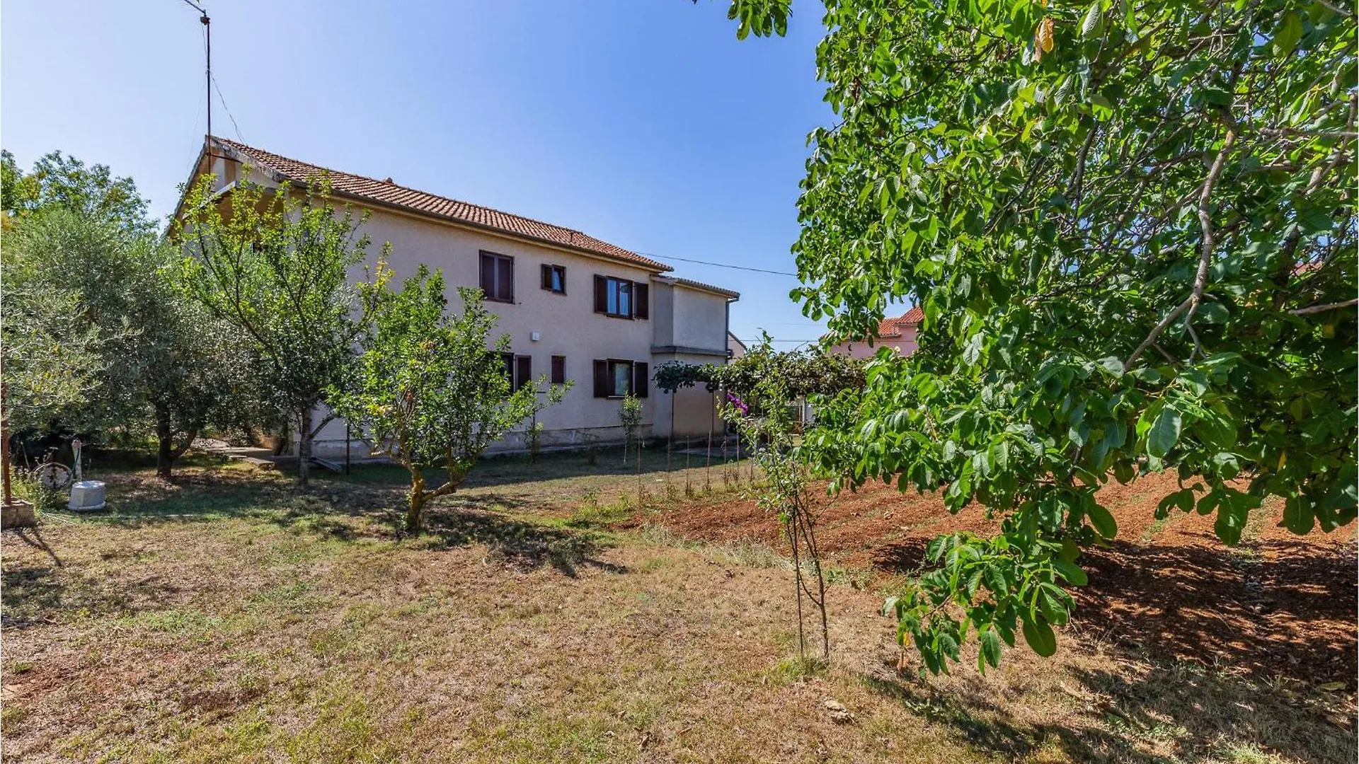 Beautiful Apartment In Medulin With Kitchenette 0*,